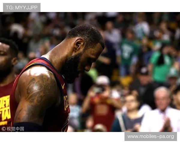 戏剧大战连环绝杀詹皇关键失误小里准绝杀却遭吉迪远投强势反转战局