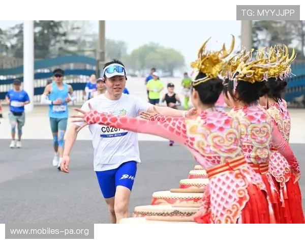 希腊马拉松市市长为迁马活动送上诚挚祝福助力赛事成功举行 希腊马拉松市市长为迁马活动送上诚挚祝福助力赛事成功举行